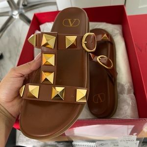 Valentino rockstud sandal